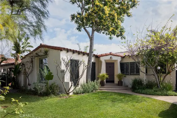 2824 Chestnut Avenue, Long Beach, CA 90806