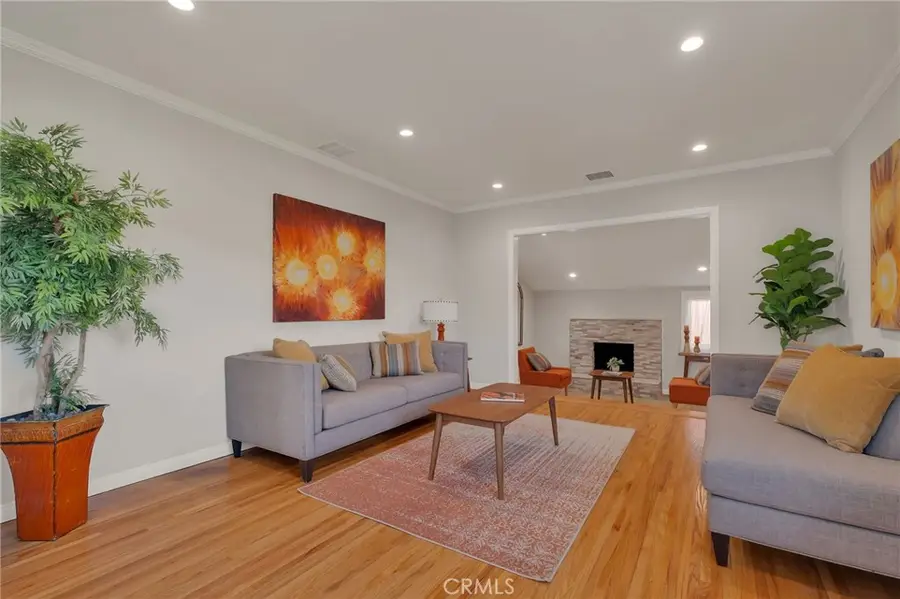 3827 Lomina, Long Beach, CA 90808 - #3