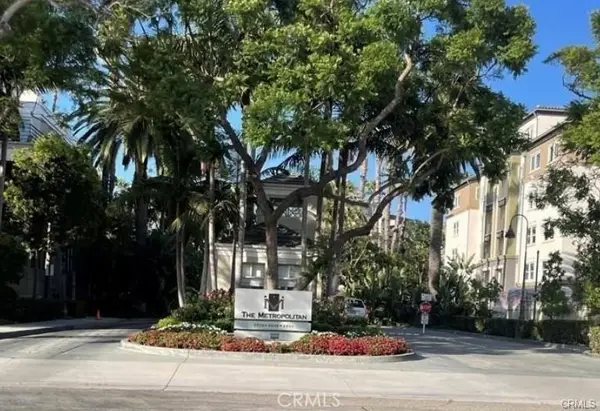 2243 Martin #117, Irvine, CA 92612