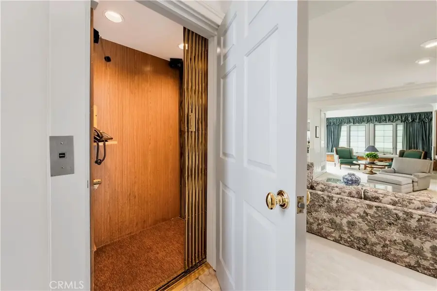 40 E Neapolitan, Long Beach, CA 90803 - #3