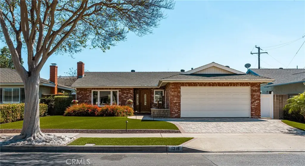 1218 E Chalynn Avenue, Orange, CA 92866 - #1