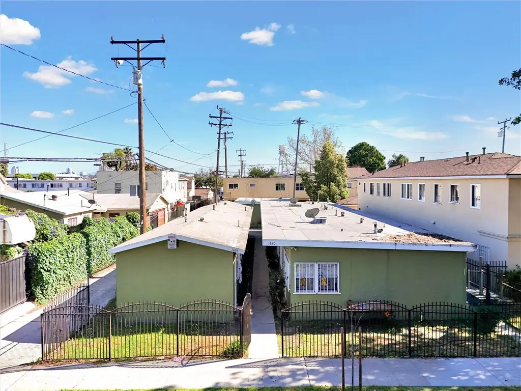 1430 W 19th, Long Beach, CA 90810 - #1