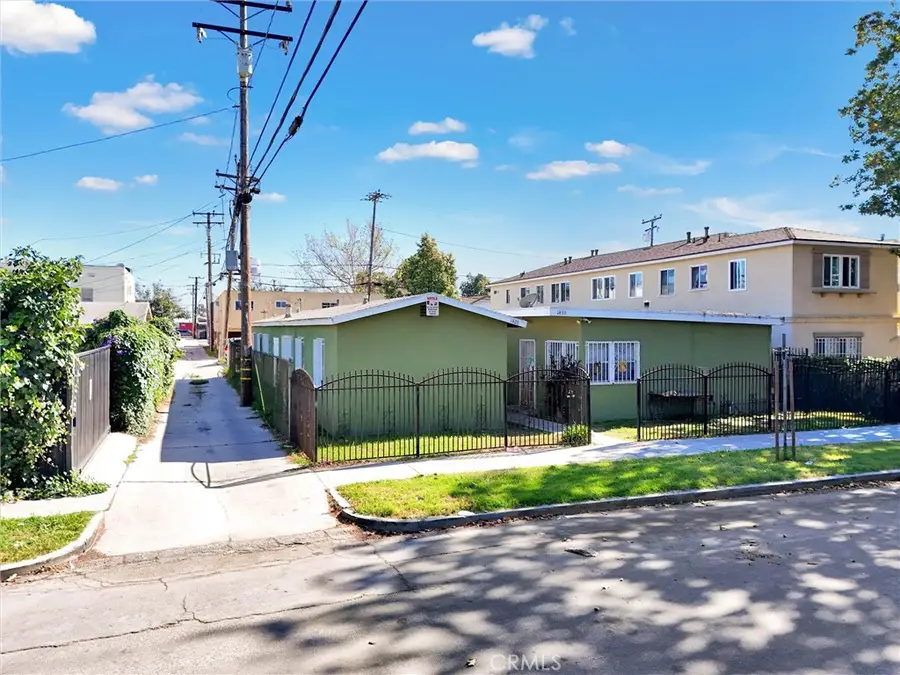 1430 W 19th, Long Beach, CA 90810 - #2