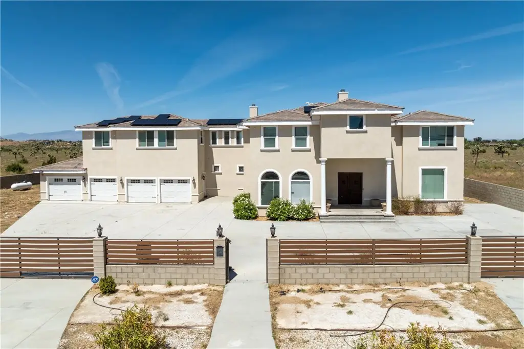 3125 West M15 Avenue, Lancaster, CA 93536 - #1