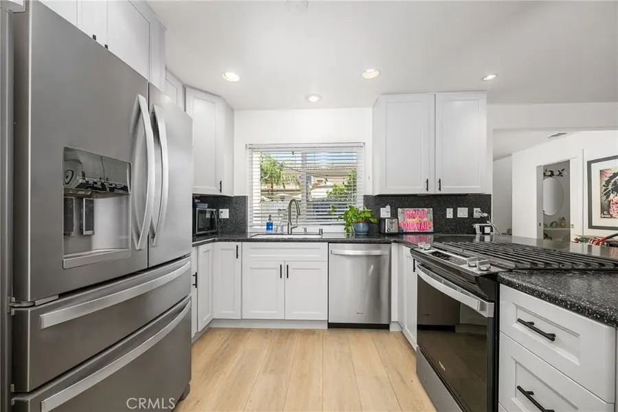 140 12th Street, Seal Beach, CA 90740 - #3