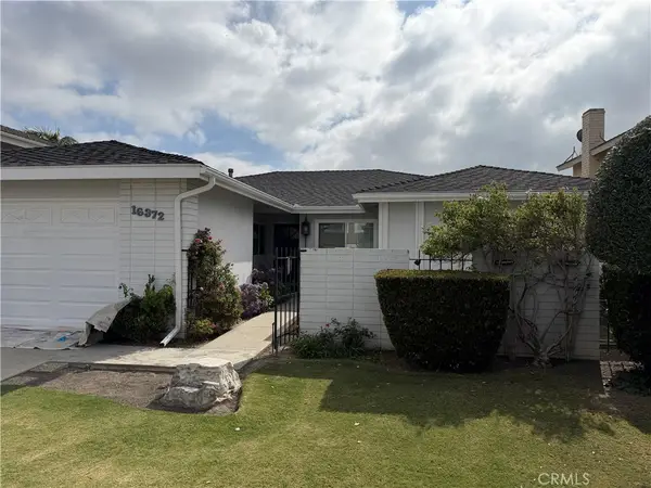 16372 Redlands, Huntington Beach, CA 92647