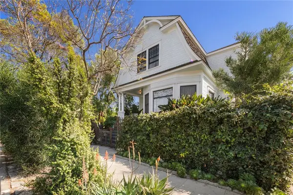 628 W 10th Street, Long Beach, CA 90813