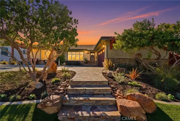 5220 E El Roble, Long Beach, CA 90815