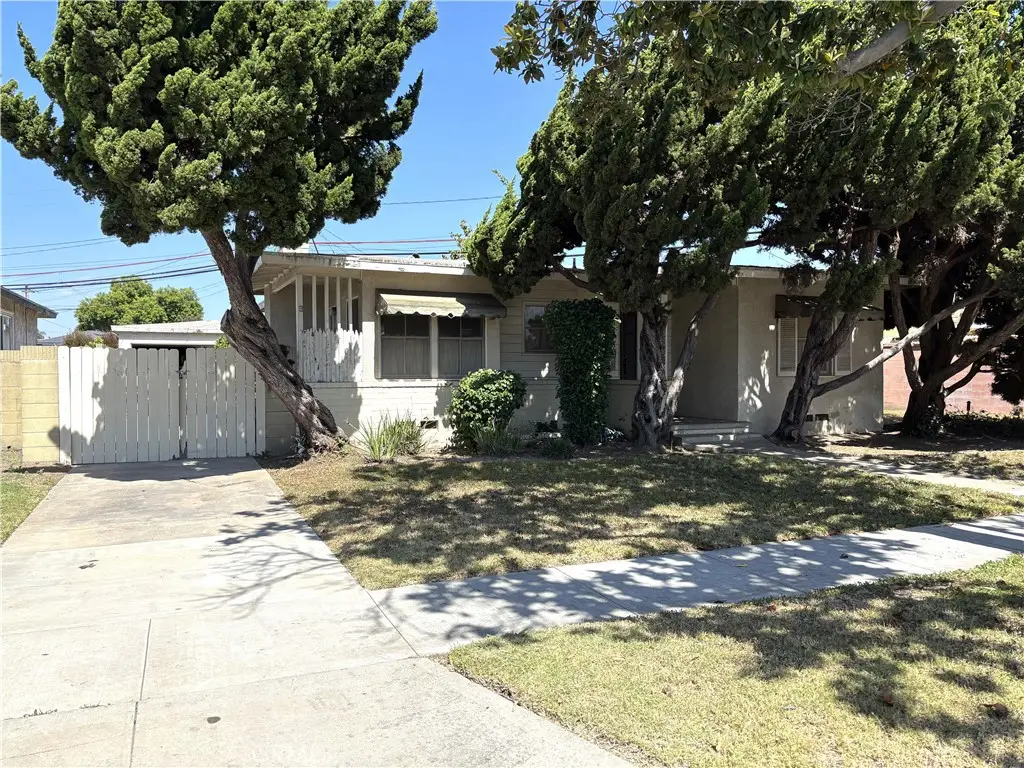 2771 Rutgers, Long Beach, CA 90815 - #1
