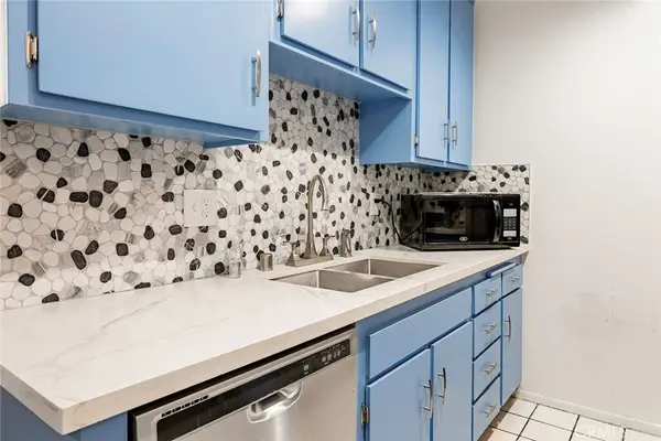 3565 Linden #208, Long Beach, CA 90807