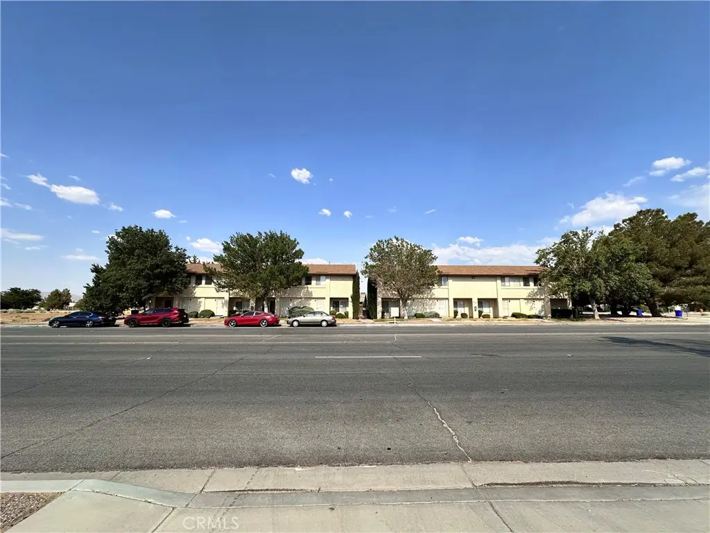 12745 Navajo Road, Apple Valley, CA 92308 - #1