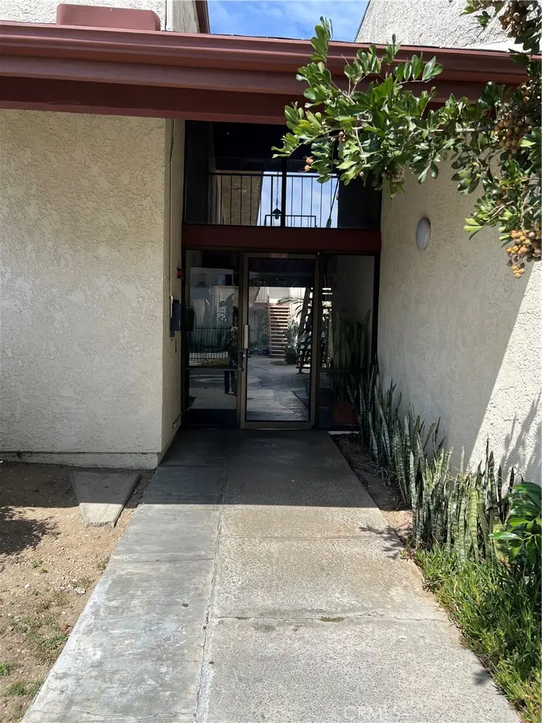 1001 Cherry #107, Long Beach, CA 90813 - #1