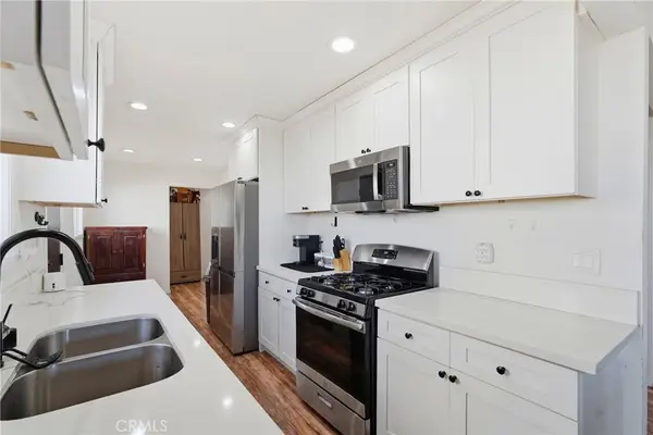 1104 E 111th Drive, Los Angeles, CA 90059