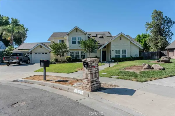 1042 Robinson Court, Hanford, CA 93230