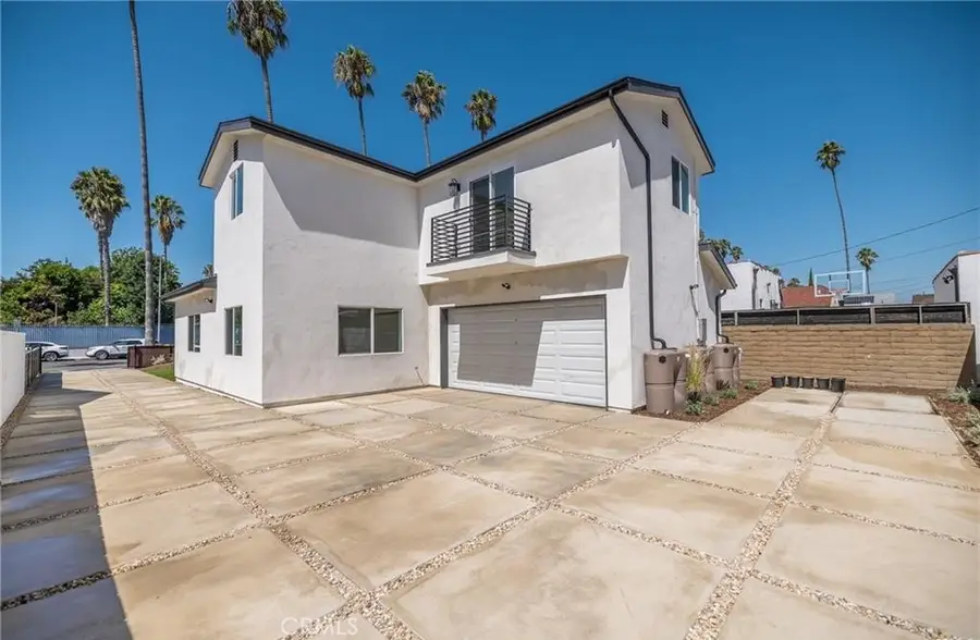 4928 8th Avenue, Los Angeles, CA 90043 - #3