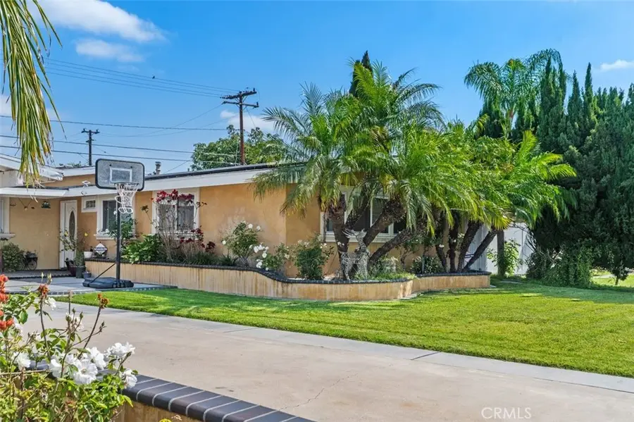 2113 W Niobe, Anaheim, CA 92804 - #3