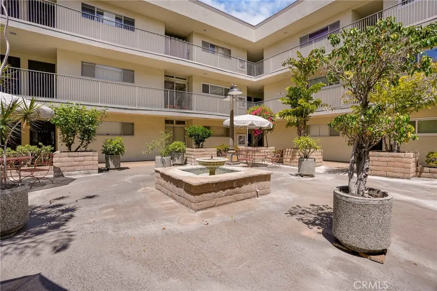 1187 E 3rd #308, Long Beach, CA 90802 - #2