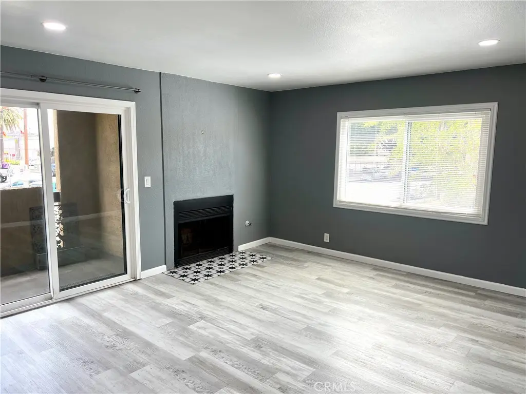 940 E 3rd #4, Long Beach, CA 90802 - #1