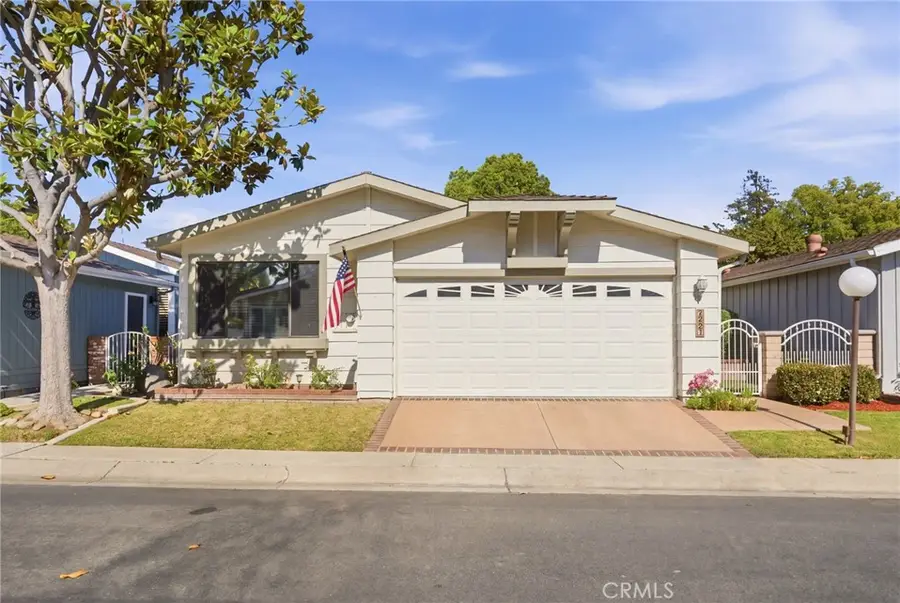 2621 Park Lake #197, Santa Ana, CA 92705 - #2