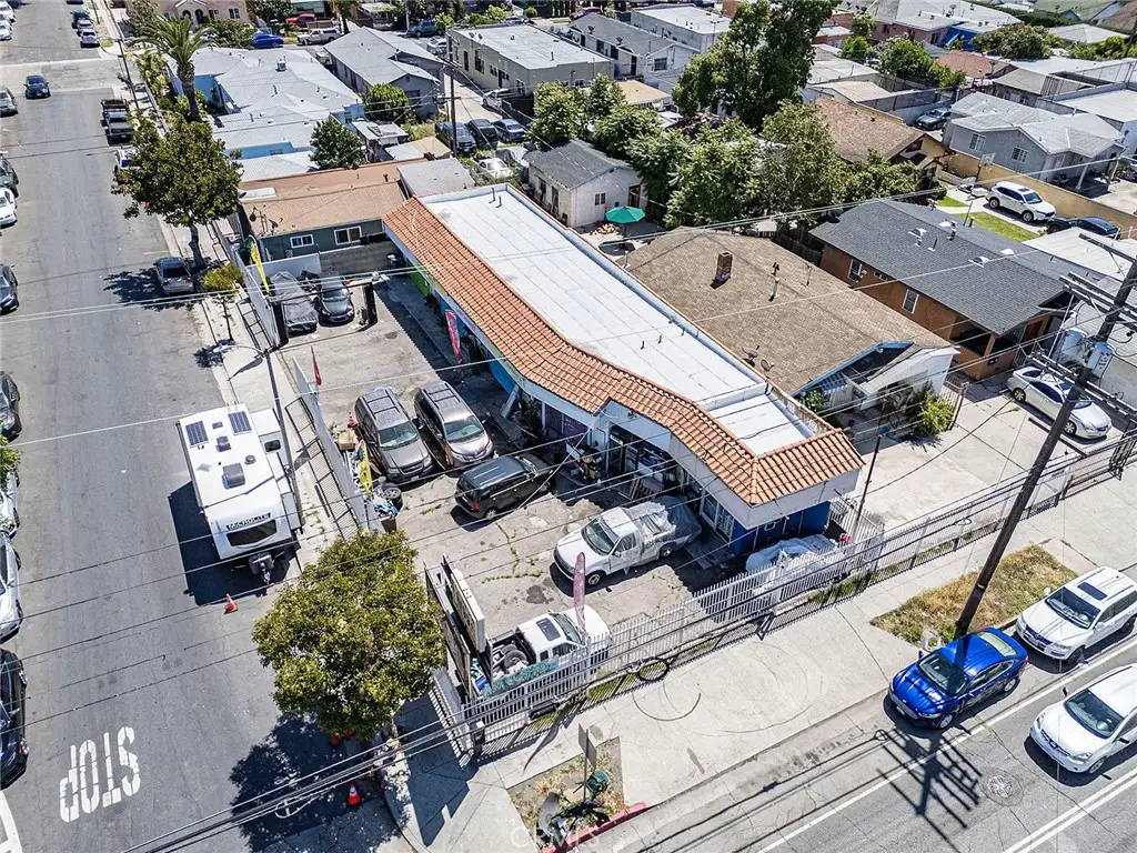 6500 S Hoover, Los Angeles, CA 90044 - #1