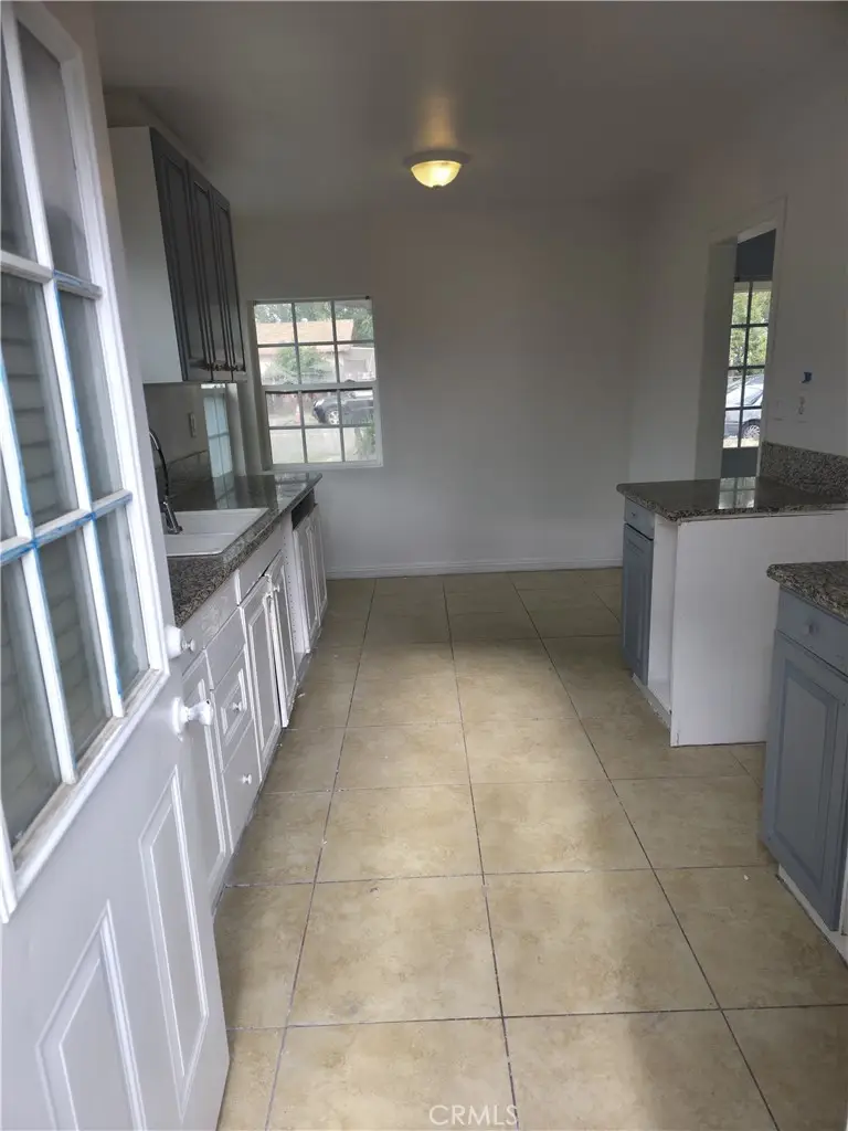 9060 Hemlock, Fontana, CA 92335 - #3