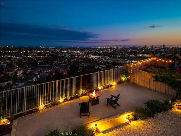 2212 Sea Ridge, Signal Hill, CA 90755