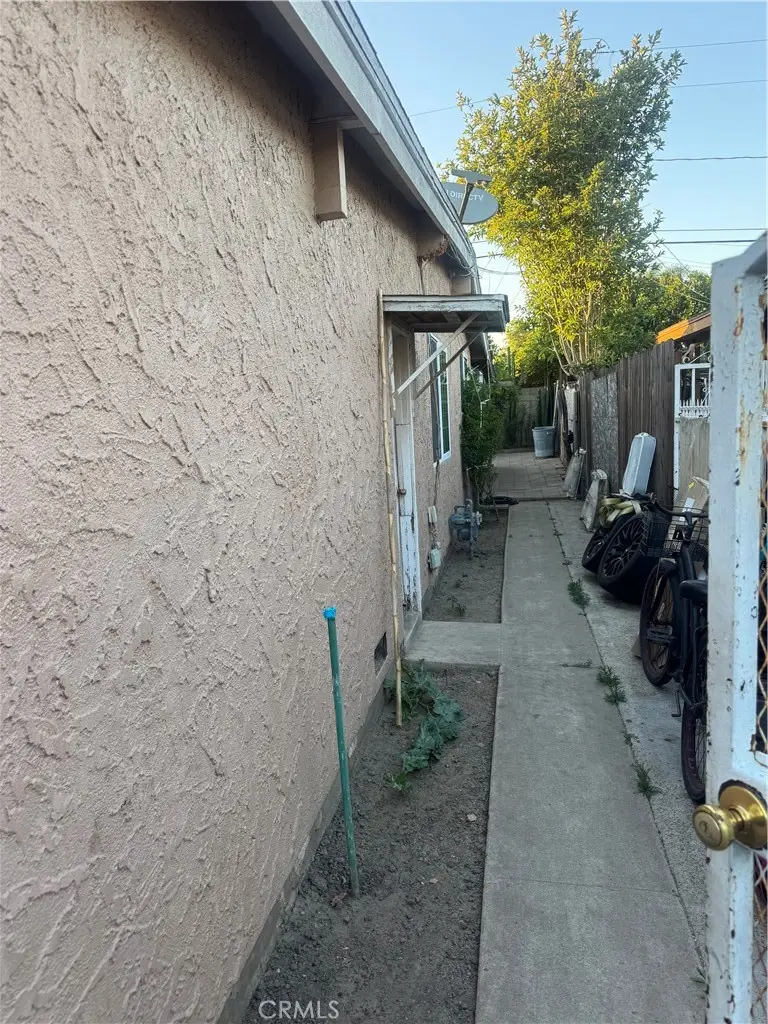 1745 Raymar, Santa Ana, CA 92703 - #3