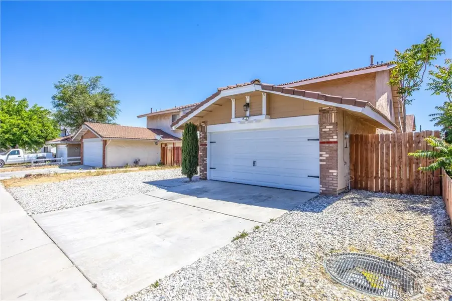 12177 Pluto, Victorville, CA 92392 - #3