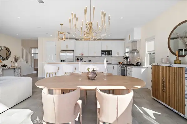 2573 Elden Avenue #D, Costa Mesa, CA 92627