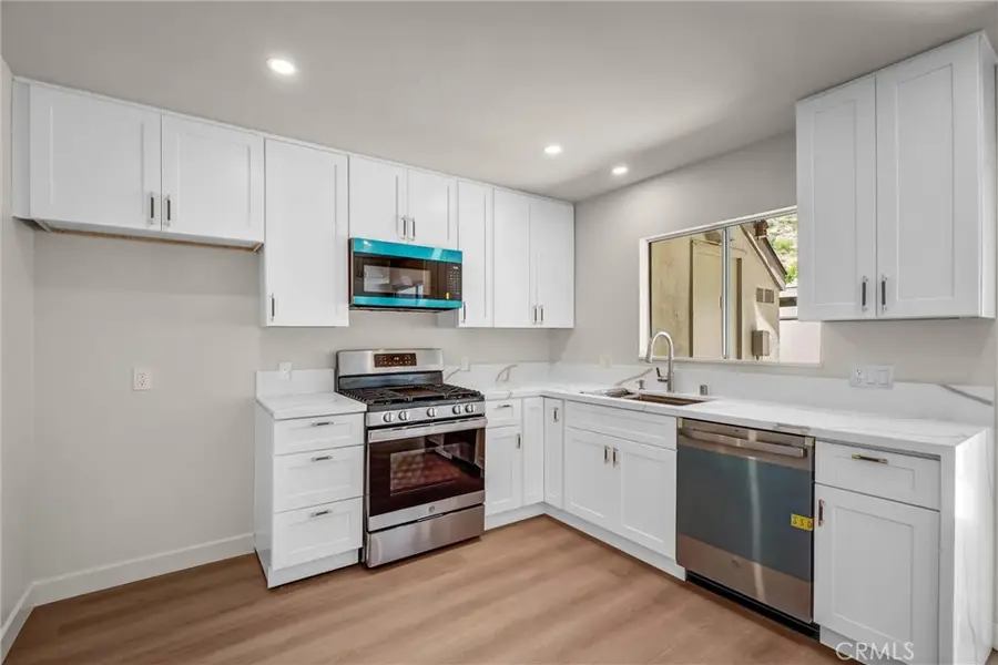307 N Singingwood #8, Orange, CA 92869 - #2