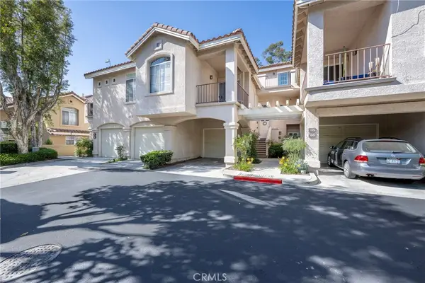 8215 E White Oak Ridge #105, Orange, CA 92869