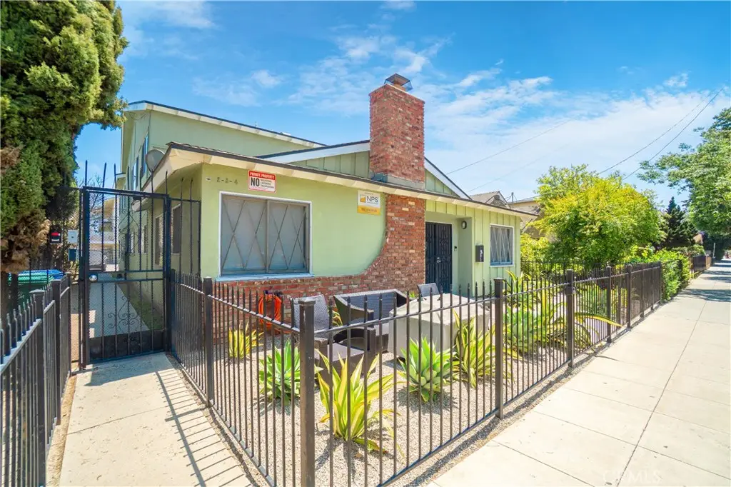 834 Walnut, Long Beach, CA 90813 - #1