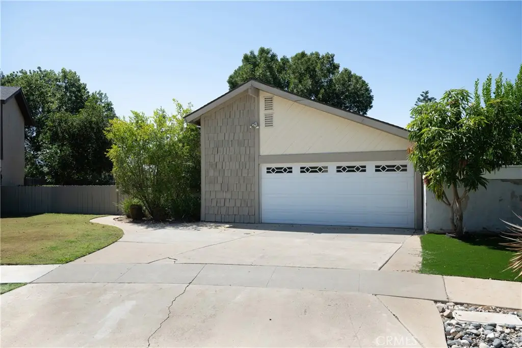 1589 Camelot, Corona, CA 92882 - #1