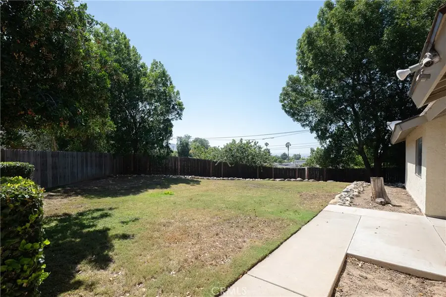 1589 Camelot, Corona, CA 92882 - #2