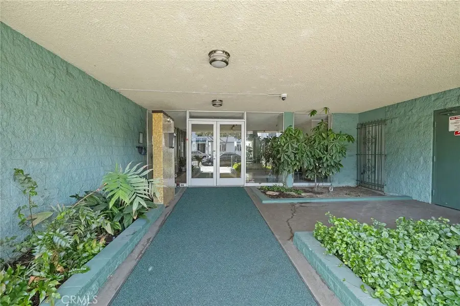 1187 E 3rd #202, Long Beach, CA 90802 - #2