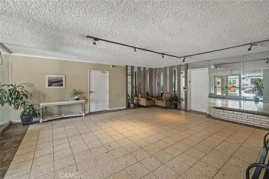 1187 E 3rd #202, Long Beach, CA 90802 - #3