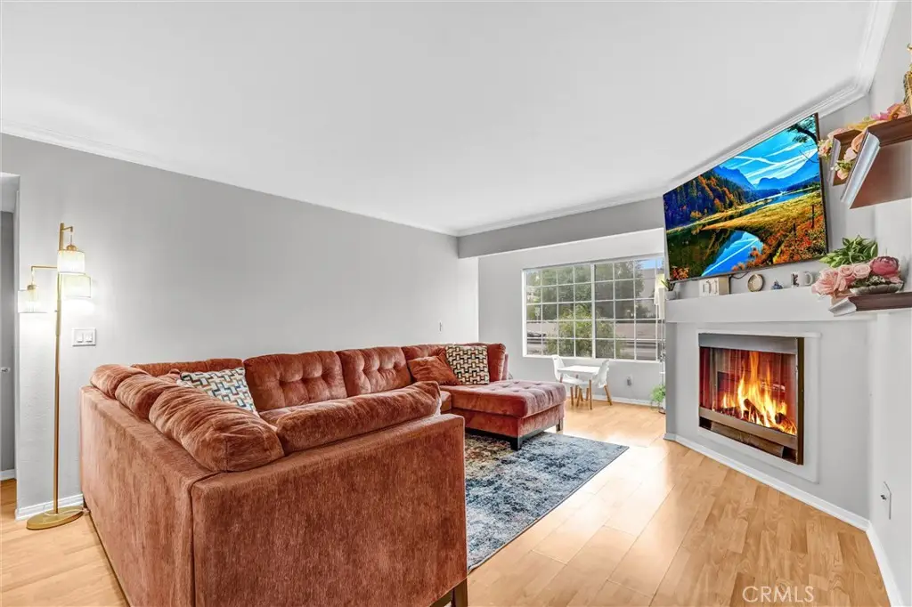 5500 Owensmouth Ave #122, Woodland Hills, CA 91367 - #1