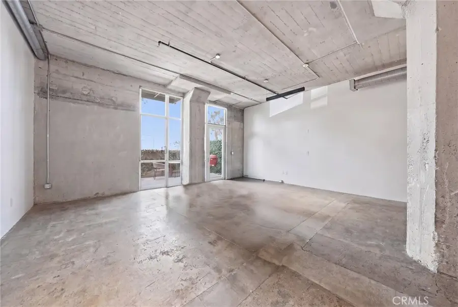 825 E 4th St #101, Los Angeles, CA 90013 - #2