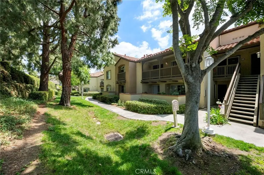 215 S Cross Creek #L, Orange, CA 92869 - #3