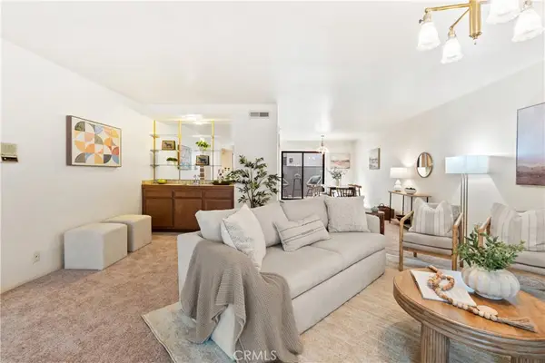 2601 E 19th Street #12, Signal Hill, CA 90755