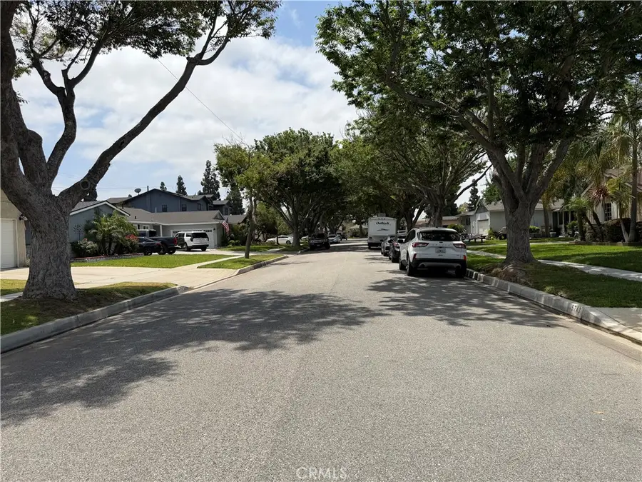 5749 Fanwood, Lakewood, CA 90713 - #3