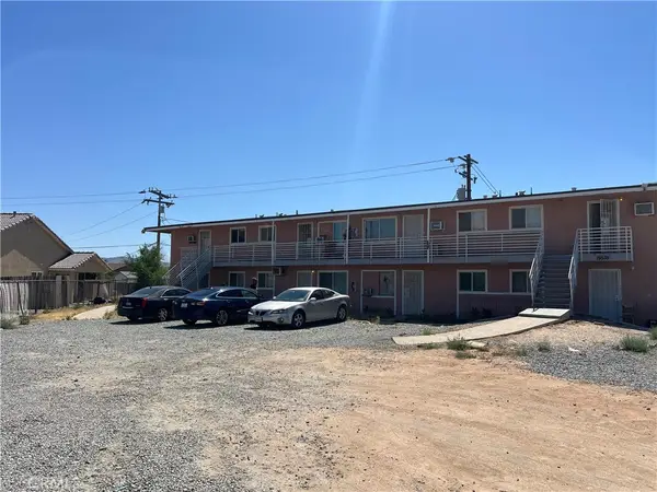 15535 Broken Bow Rd, Apple Valley, CA 92307