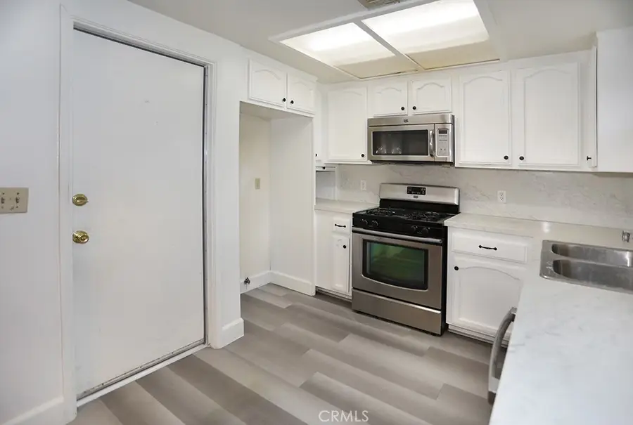 8032 Rose #13, Paramount, CA 90723 - #2