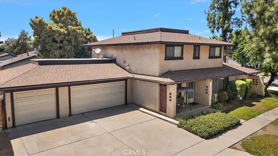 2210 E Buffalo, Santa Ana, CA 92705 - #2
