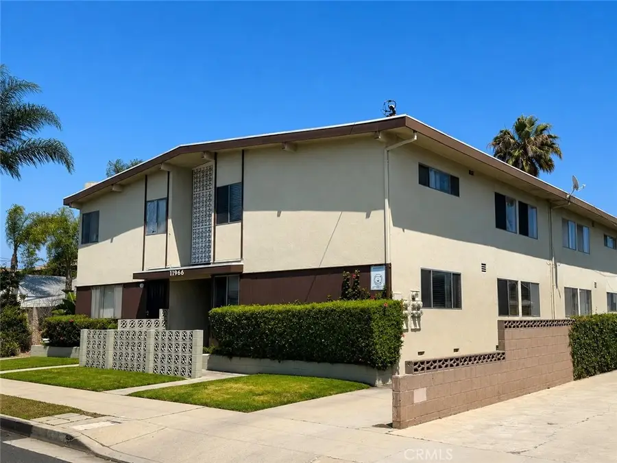 11966 Oxford Avenue, Hawthorne, CA 90250 - #3