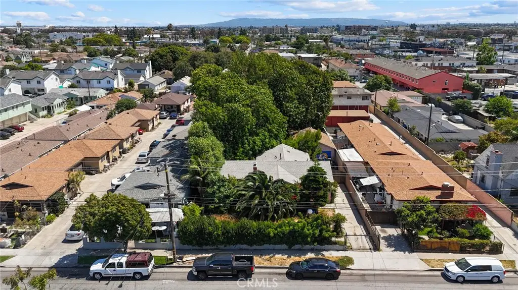 4302 W 106th, Inglewood, CA 90304 - #1