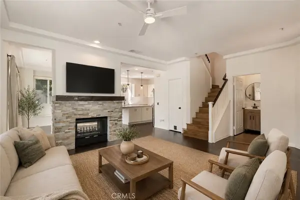 120 23rd Street #A, Costa Mesa, CA 92627