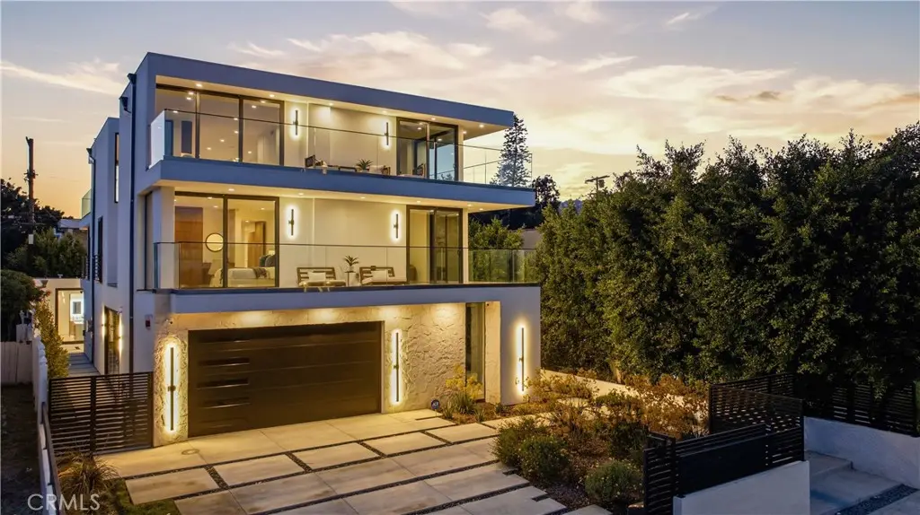 813 N Genesee Avenue, Los Angeles, CA 90046 - #1