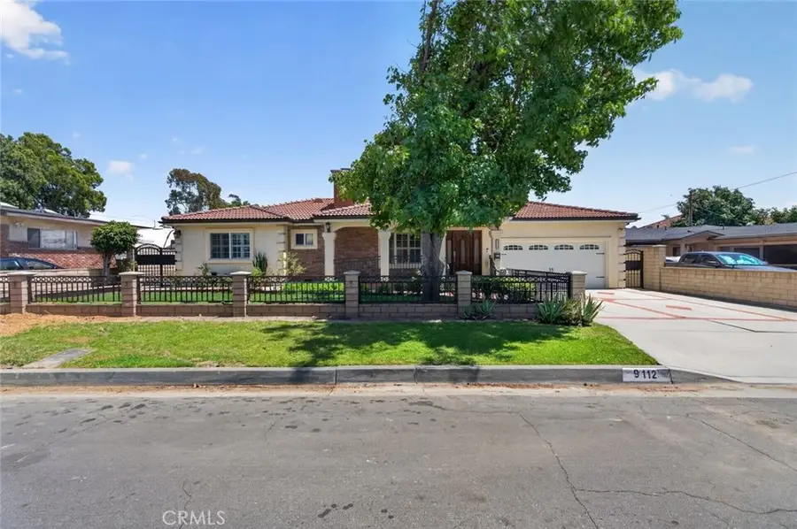 9112 Stoakes Avenue, Downey, CA 90240 - #2
