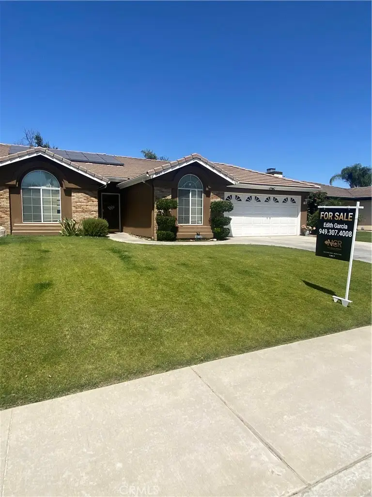3005 Green Mountain, Bakersfield, CA 93312 - #1